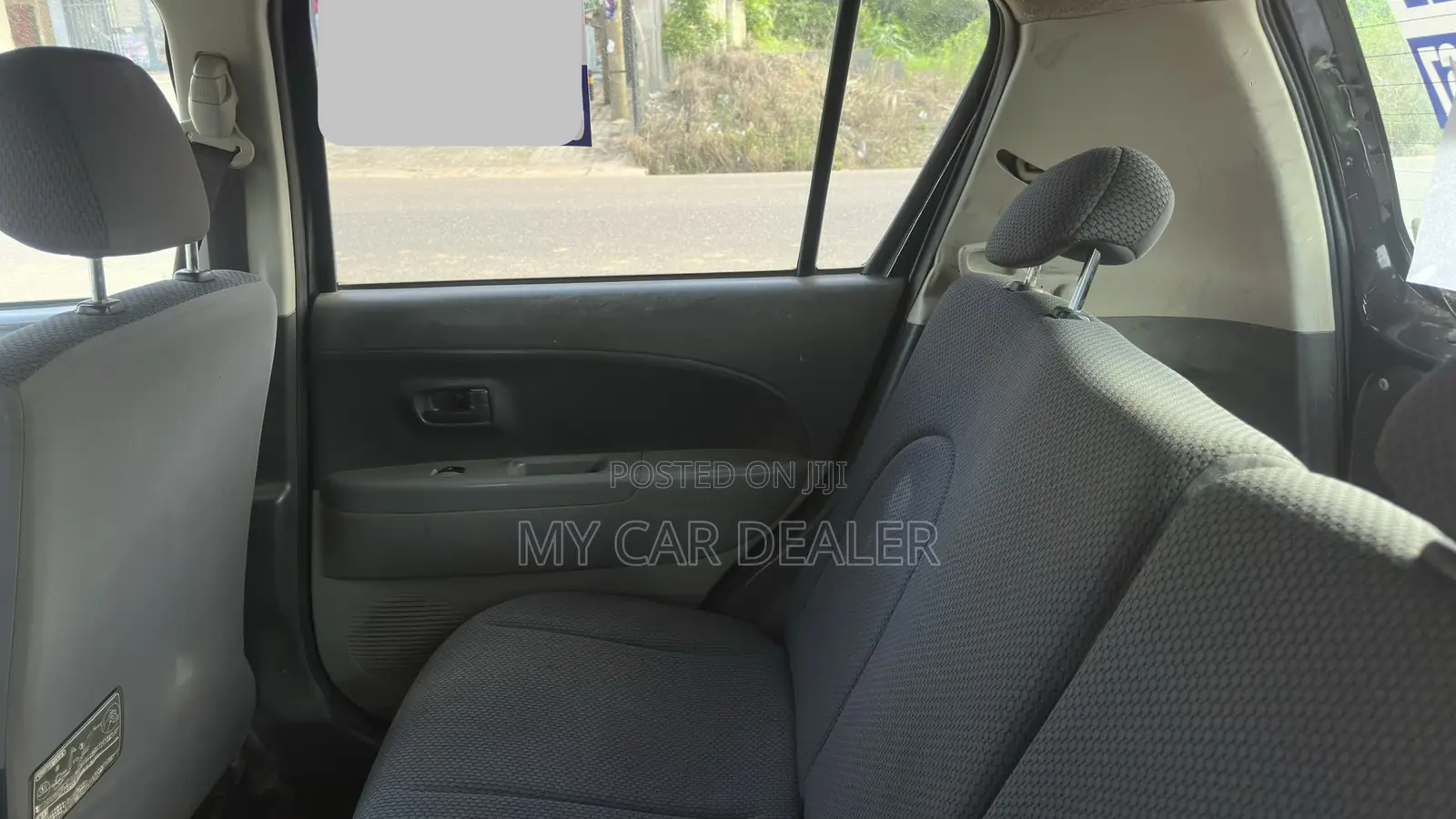 Toyota Passo 1.0 FWD 2010 Black