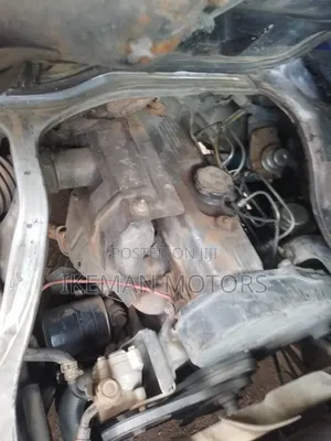 Hyundai H-100 2004 Silver