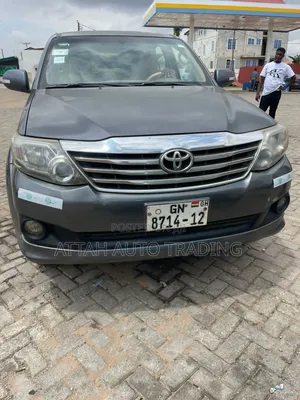 Toyota Fortuner 2012 Gray