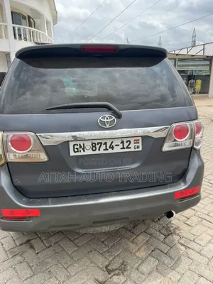 Toyota Fortuner 2012 Gray