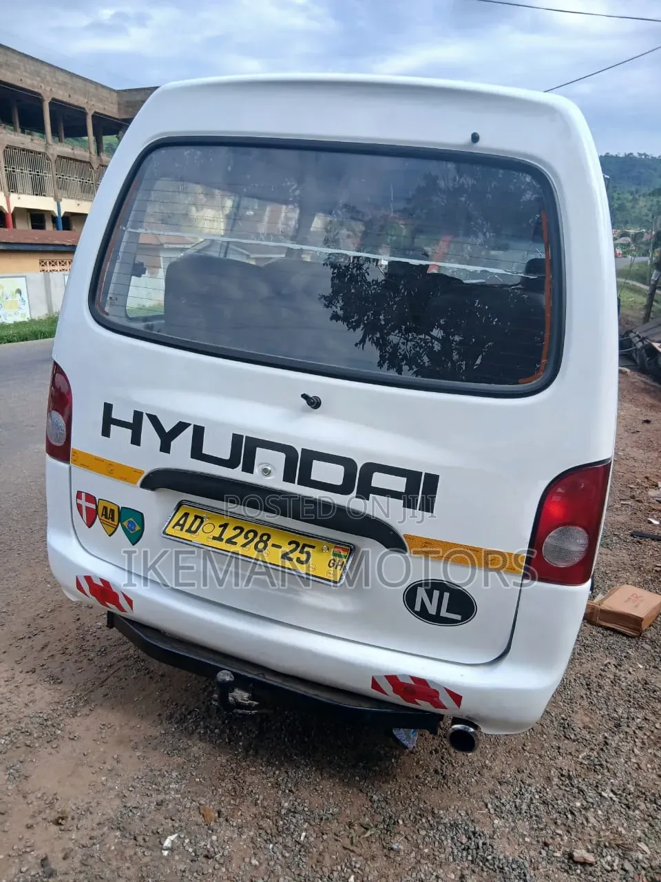 Hyundai H-100 2004 White