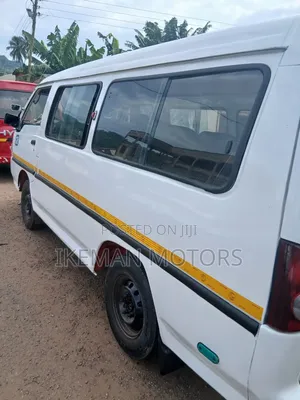 Hyundai H-100 2004 White