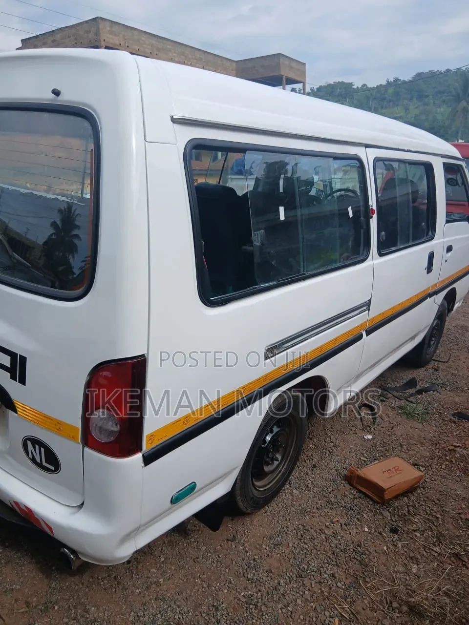 Hyundai H-100 2004 White