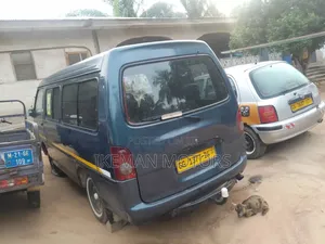 Hyundai H-100 2004 Blue