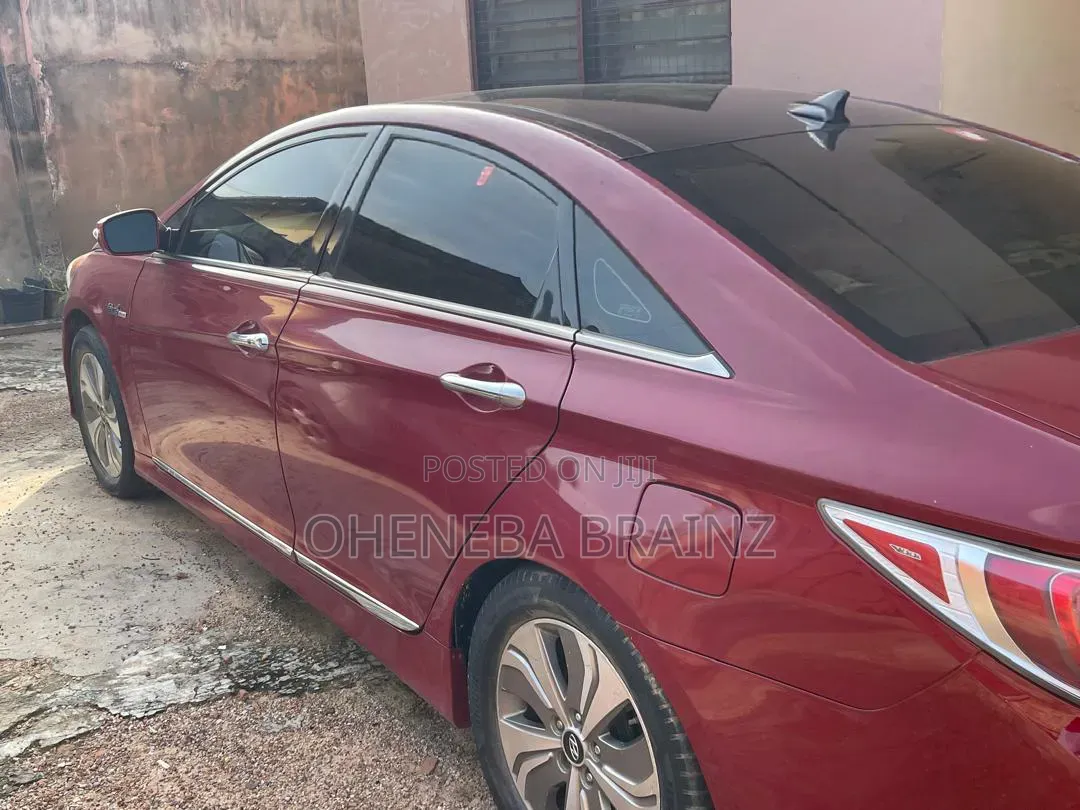 Hyundai Sonata Hybrid 2013 Red