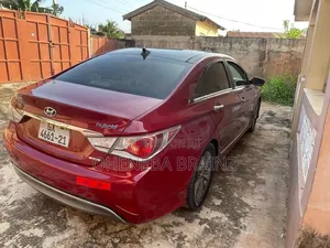 Hyundai Sonata Hybrid 2013 Red
