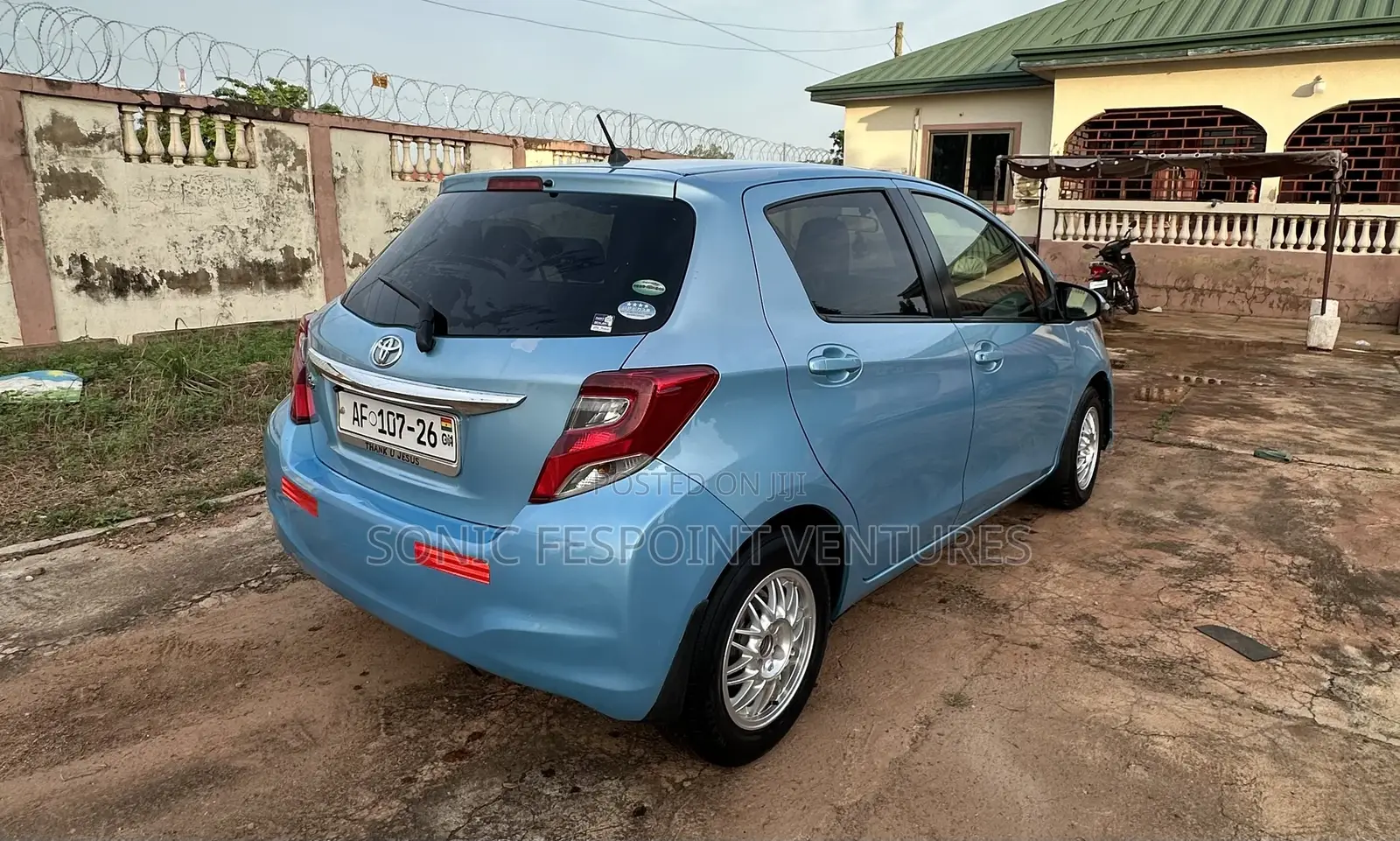 Toyota Vitz 1.3 FWD 5dr 2015