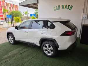 Toyota RAV4 2020 White