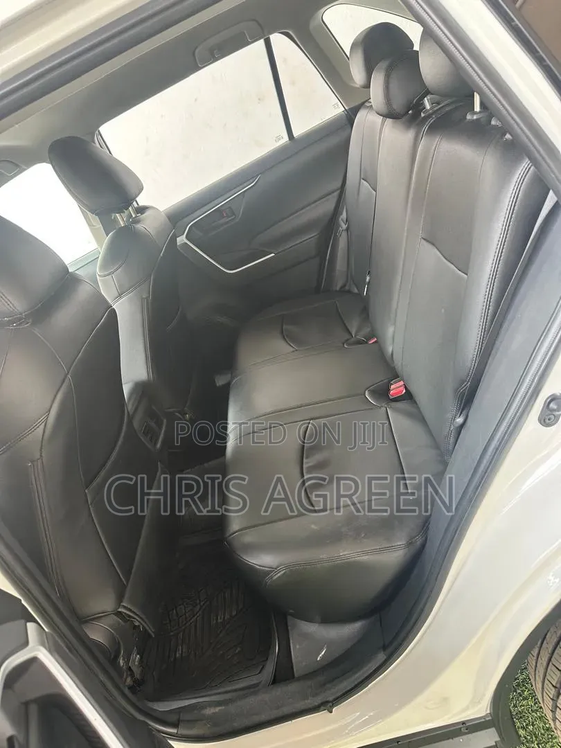 Toyota RAV4 2020 White