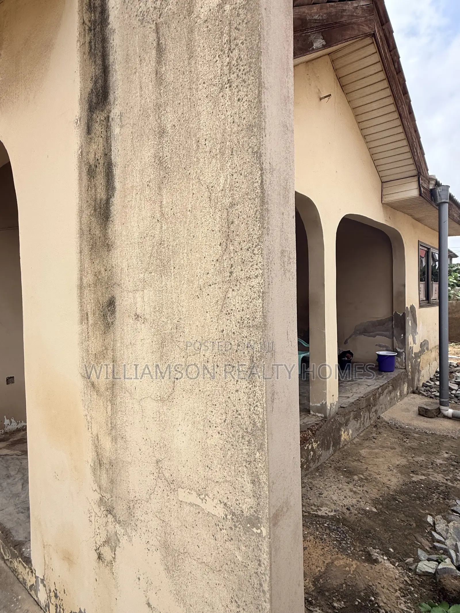1bdrm Apartment in Community 18 Area, Spintex for rent