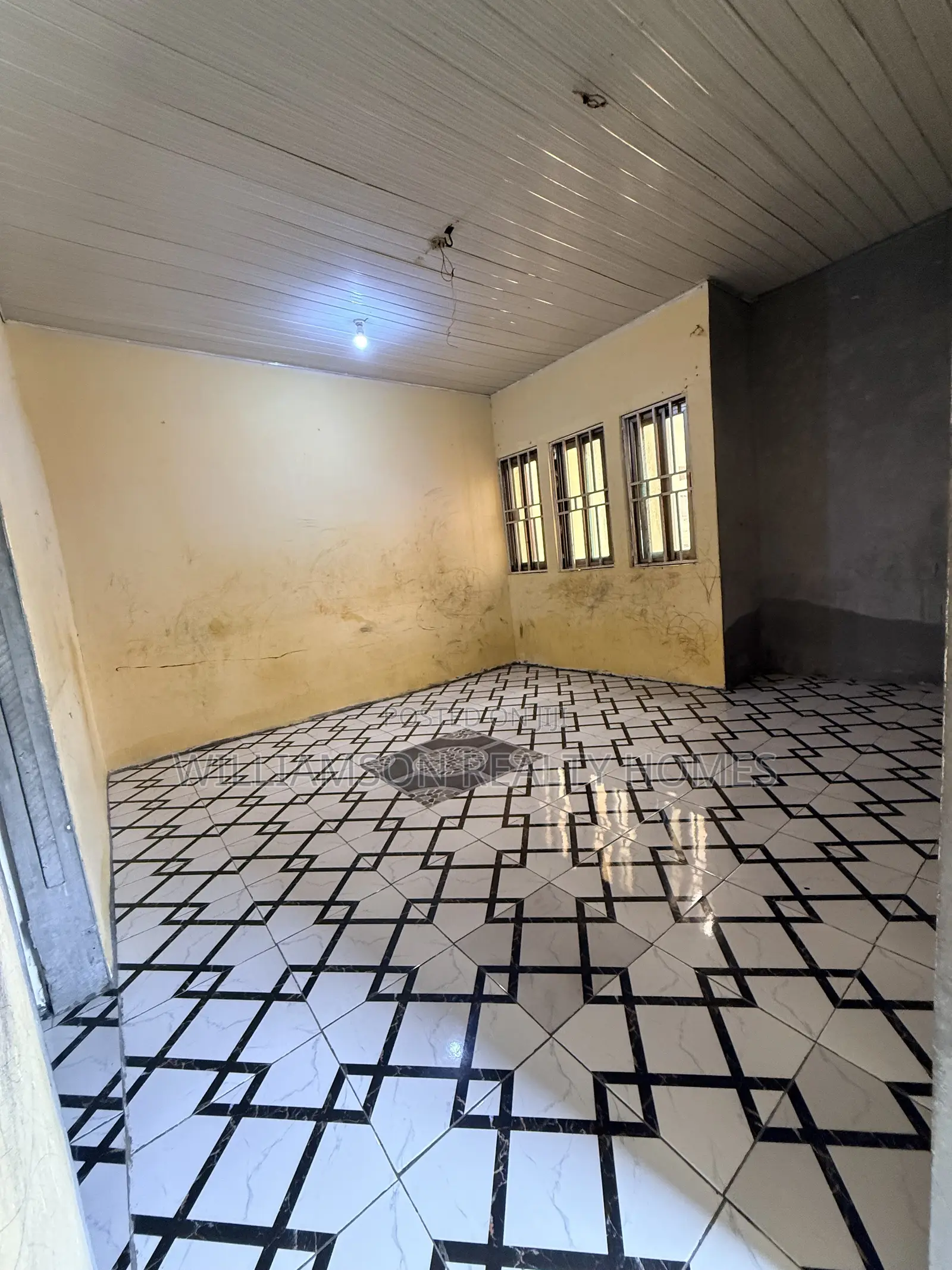 1bdrm Apartment in Community 18 Area, Spintex for rent