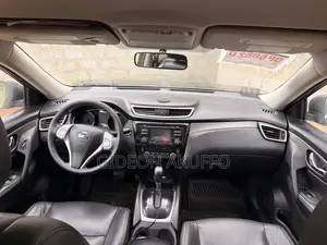 Nissan Rogue SV AWD 2016 Black