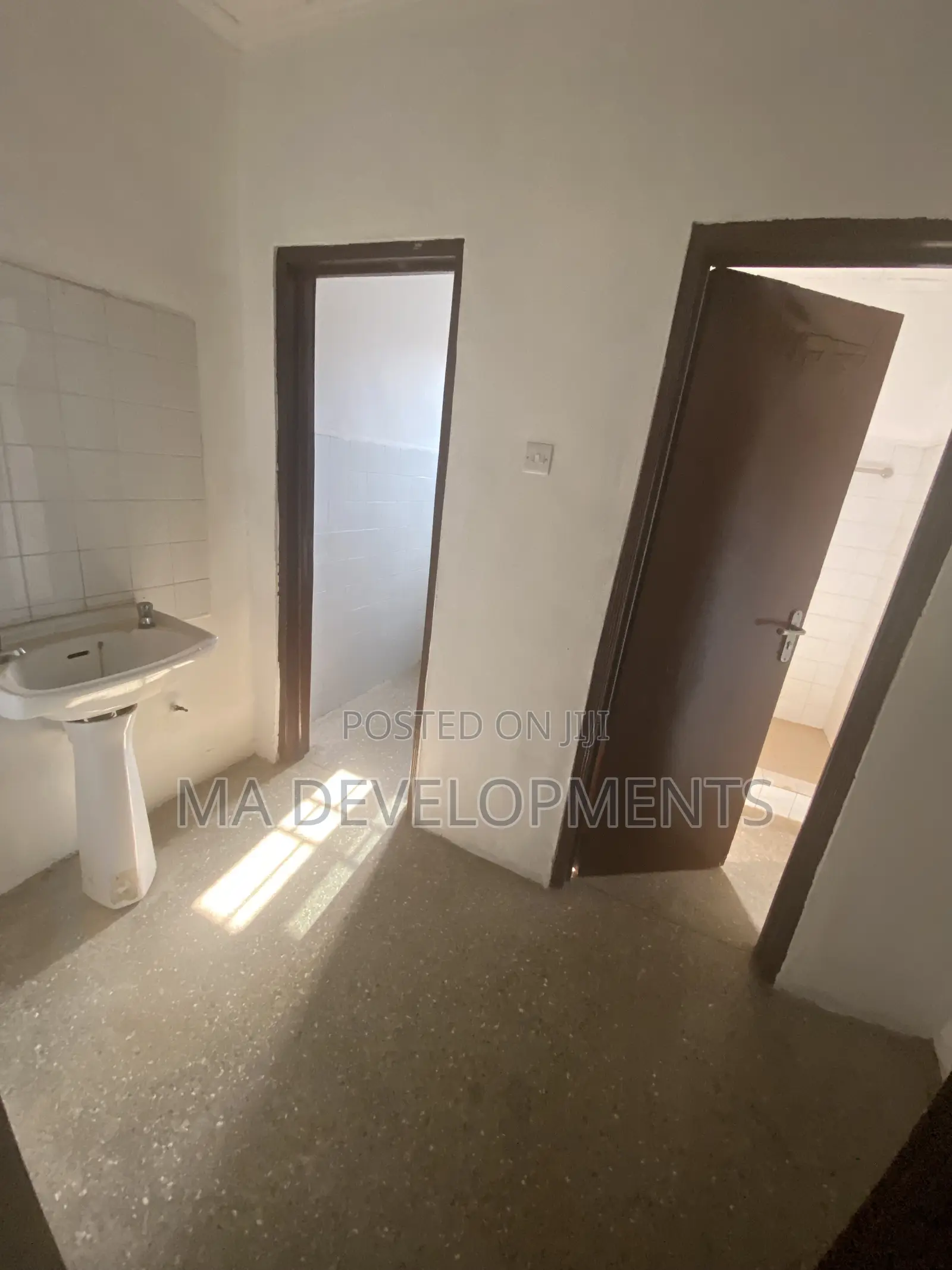 5bdrm House in Madev Realty, Tantra Hills for rent