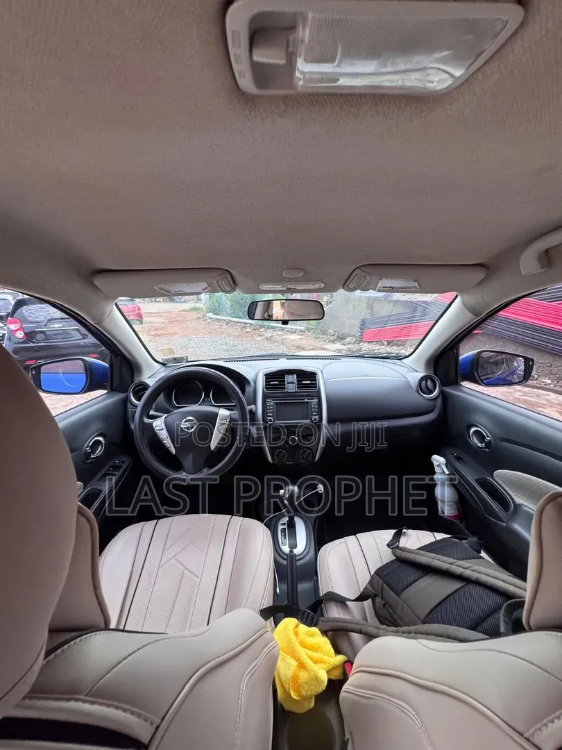 Nissan Versa 2017 Blue