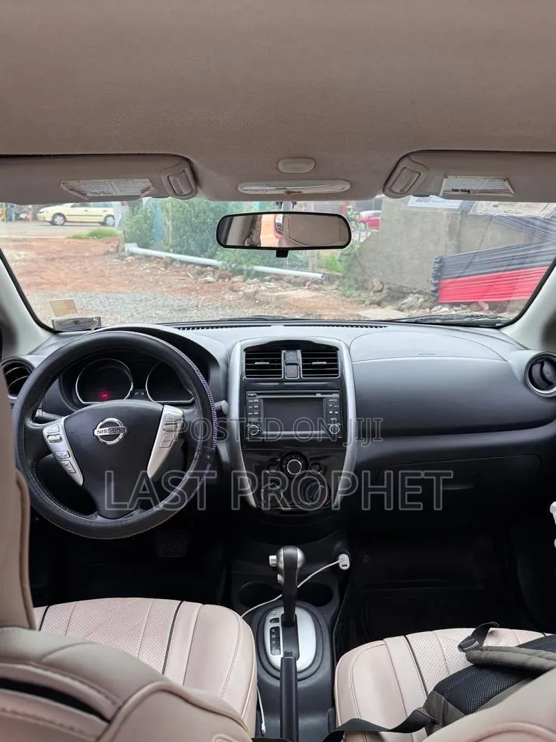 Nissan Versa 2017 Blue