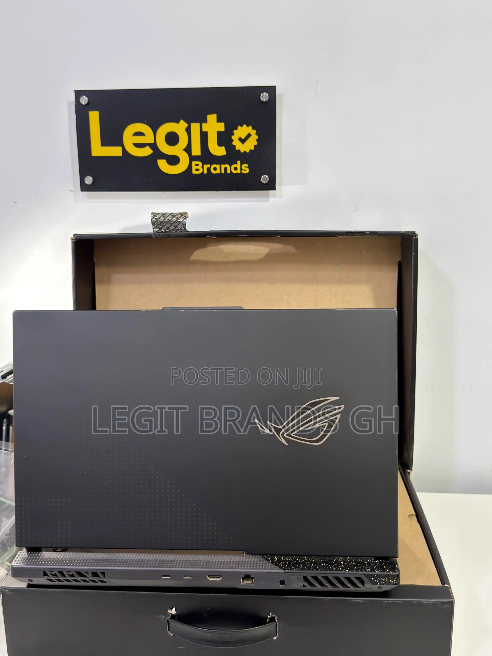 Laptop Asus ROG Strix G17 16GB AMD Ryzen 9 SSD 1T