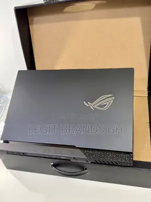 Laptop Asus ROG Strix G17 16GB AMD Ryzen 9 SSD 1T