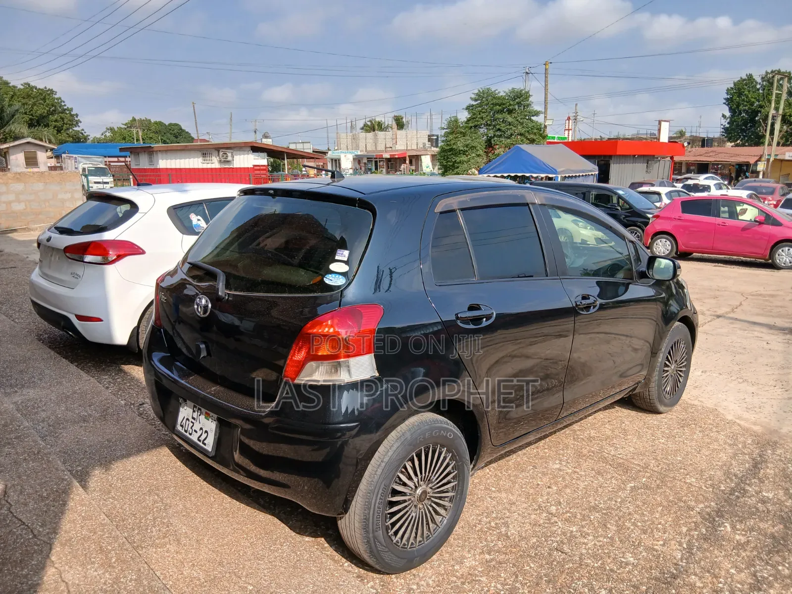 Toyota Vitz 2010 Black