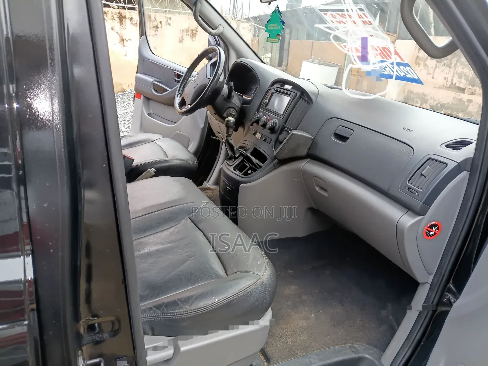 Nissan Caravan (Urvan) 2008 Black