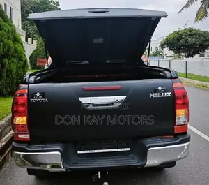 Toyota Hilux 2.5 Diesel 2020 Red