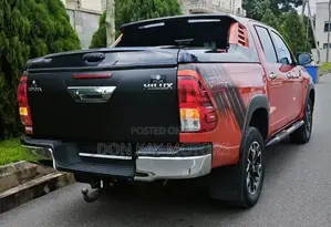 Toyota Hilux 2.5 Diesel 2020 Red