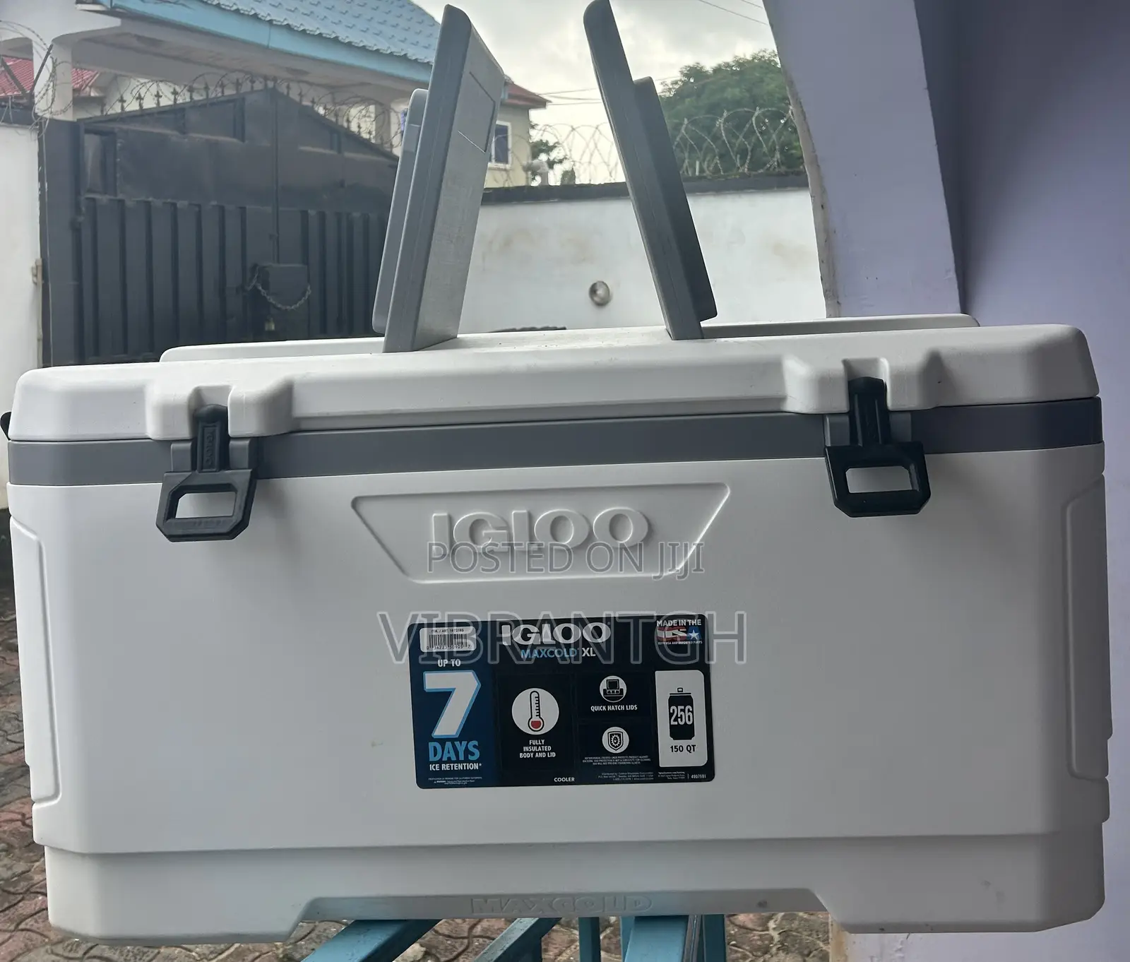 Igloo Maxcold 150 Quartz Ice Chest