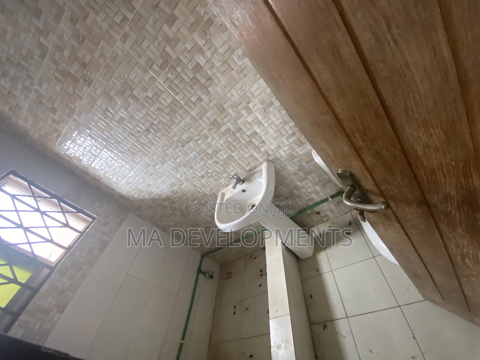 3bdrm Apartment in Madev Realty, Tantra Hills for rent