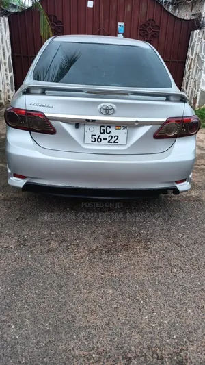Toyota Corolla 2013 Silver