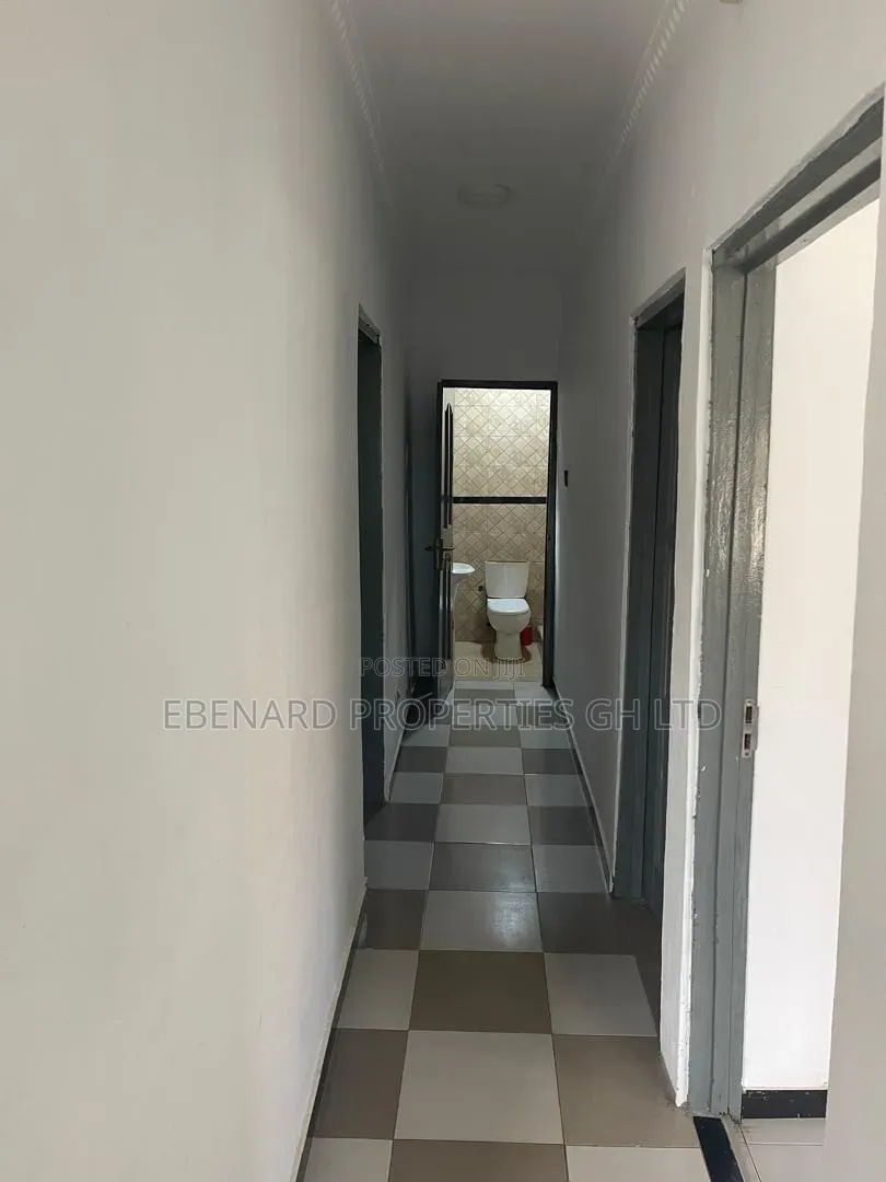 2bdrm House in Ebenard Properties, Baatsona Total for rent