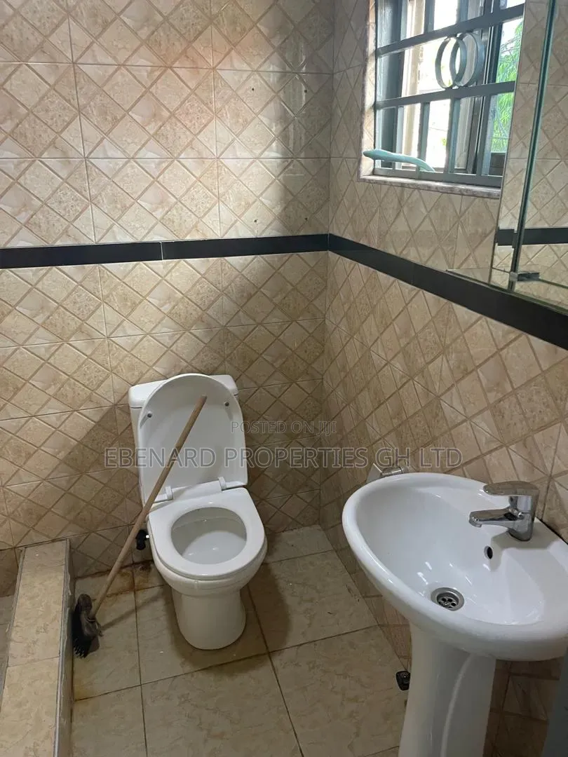 2bdrm House in Ebenard Properties, Baatsona Total for rent