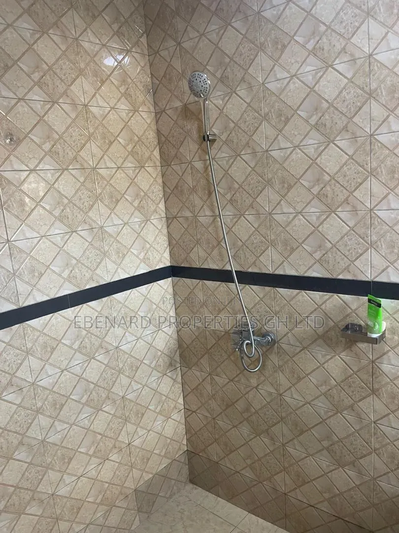 2bdrm House in Ebenard Properties, Baatsona Total for rent