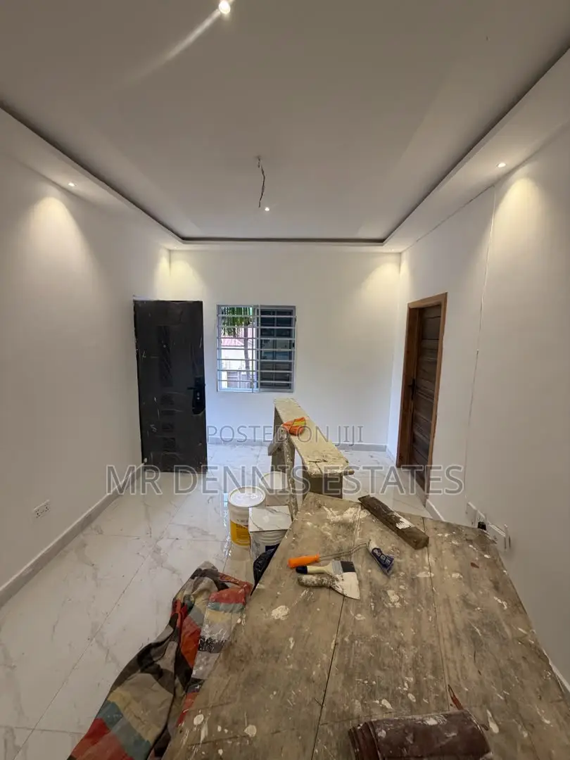 1bdrm Room & Parlour in Westhills, Weija Junction for rent