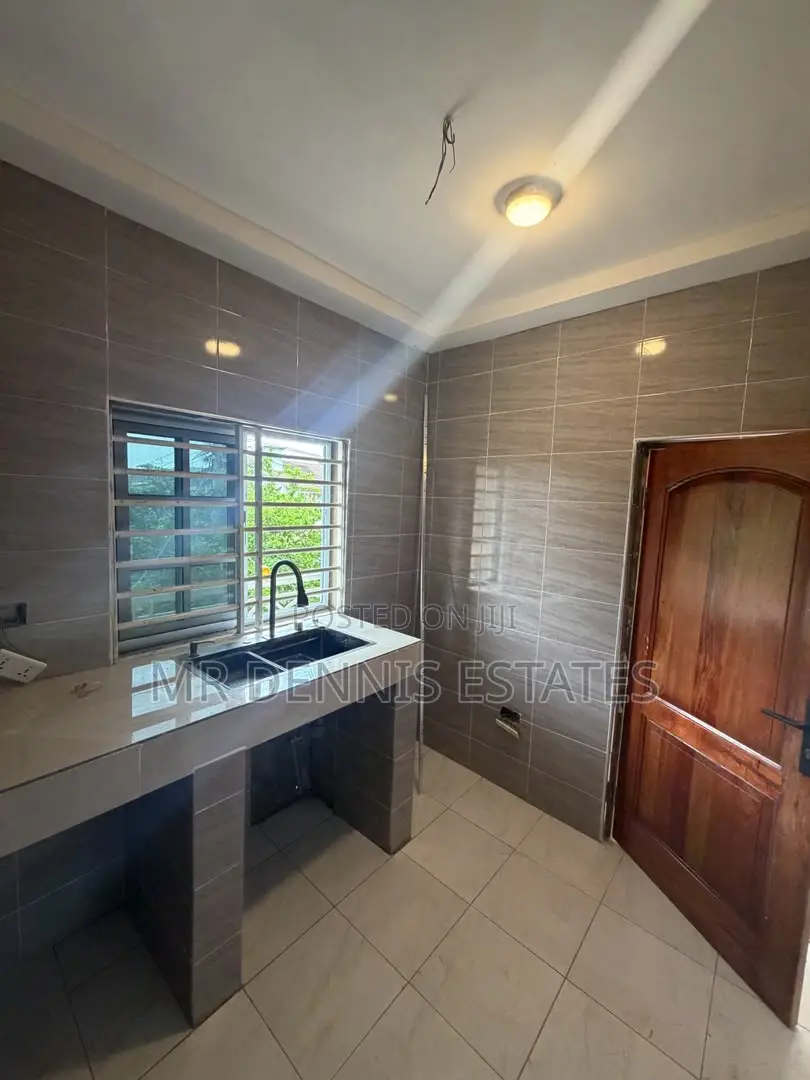 1bdrm Room & Parlour in Westhills, Weija Junction for rent