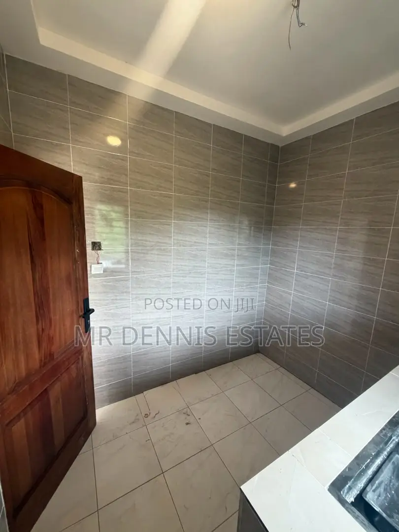 1bdrm Room & Parlour in Westhills, Weija Junction for rent