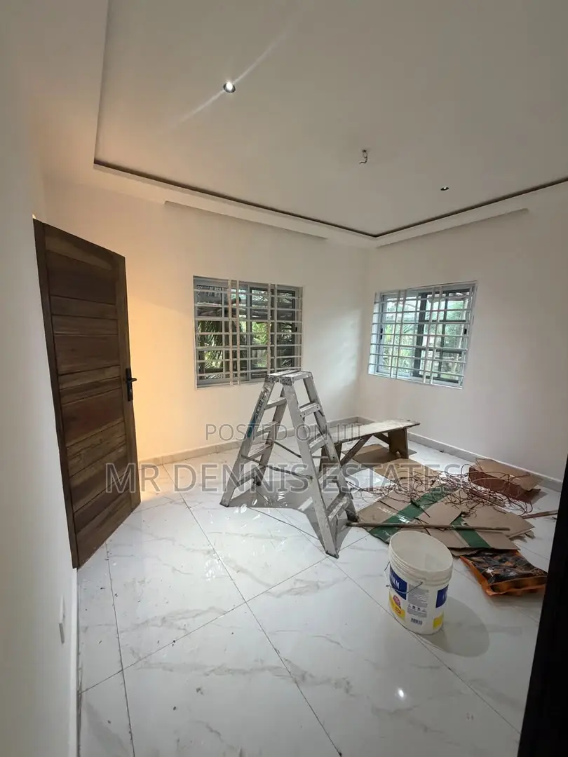 1bdrm Room & Parlour in Westhills, Weija Junction for rent