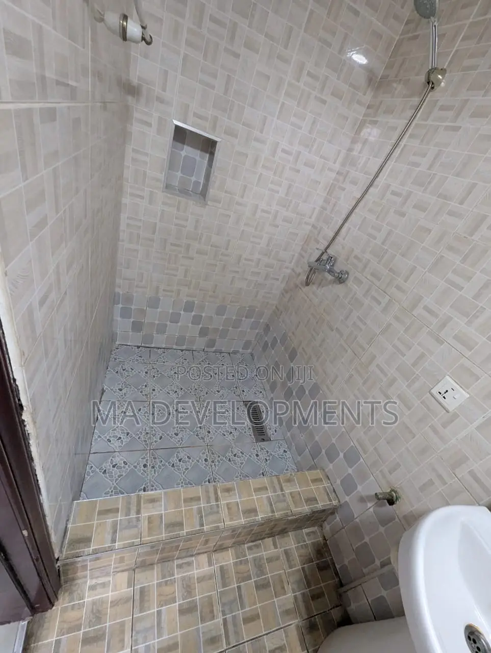 2bdrm Apartment in Madev Realty, Tantra Hills for rent