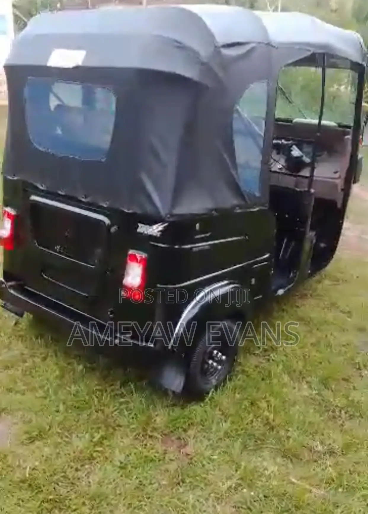 Bajaj RE 2022 Black