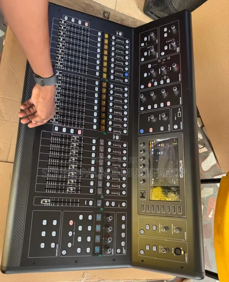 Midas M32 Live, a Professional 40-Input Digital Mixer