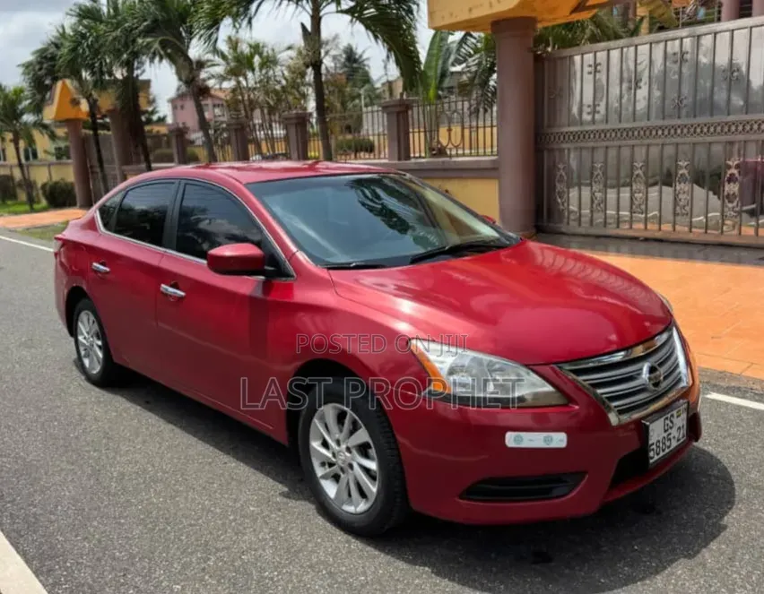 Nissan Sentra 2015 Red
