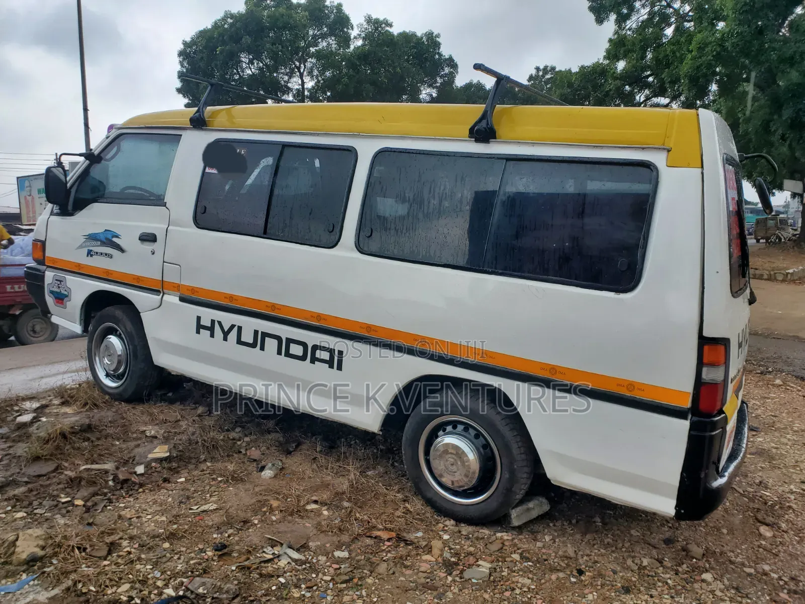 Hyundai H1 2004 White