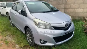Toyota Vitz 1.3 AWD 5dr 2013 Silver