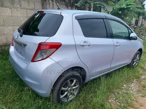 Toyota Vitz 1.3 AWD 5dr 2013 Silver