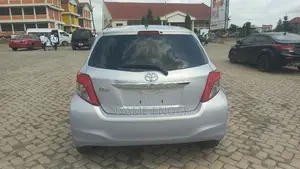 Toyota Vitz 1.3 AWD 5dr 2013 Silver