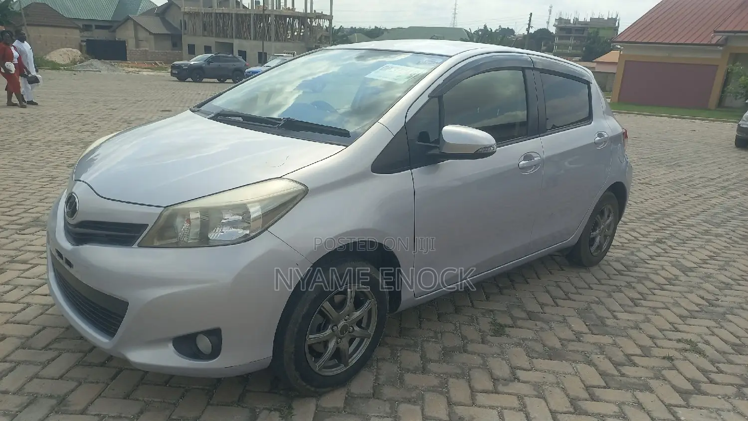 Toyota Vitz 1.3 AWD 5dr 2013 Silver