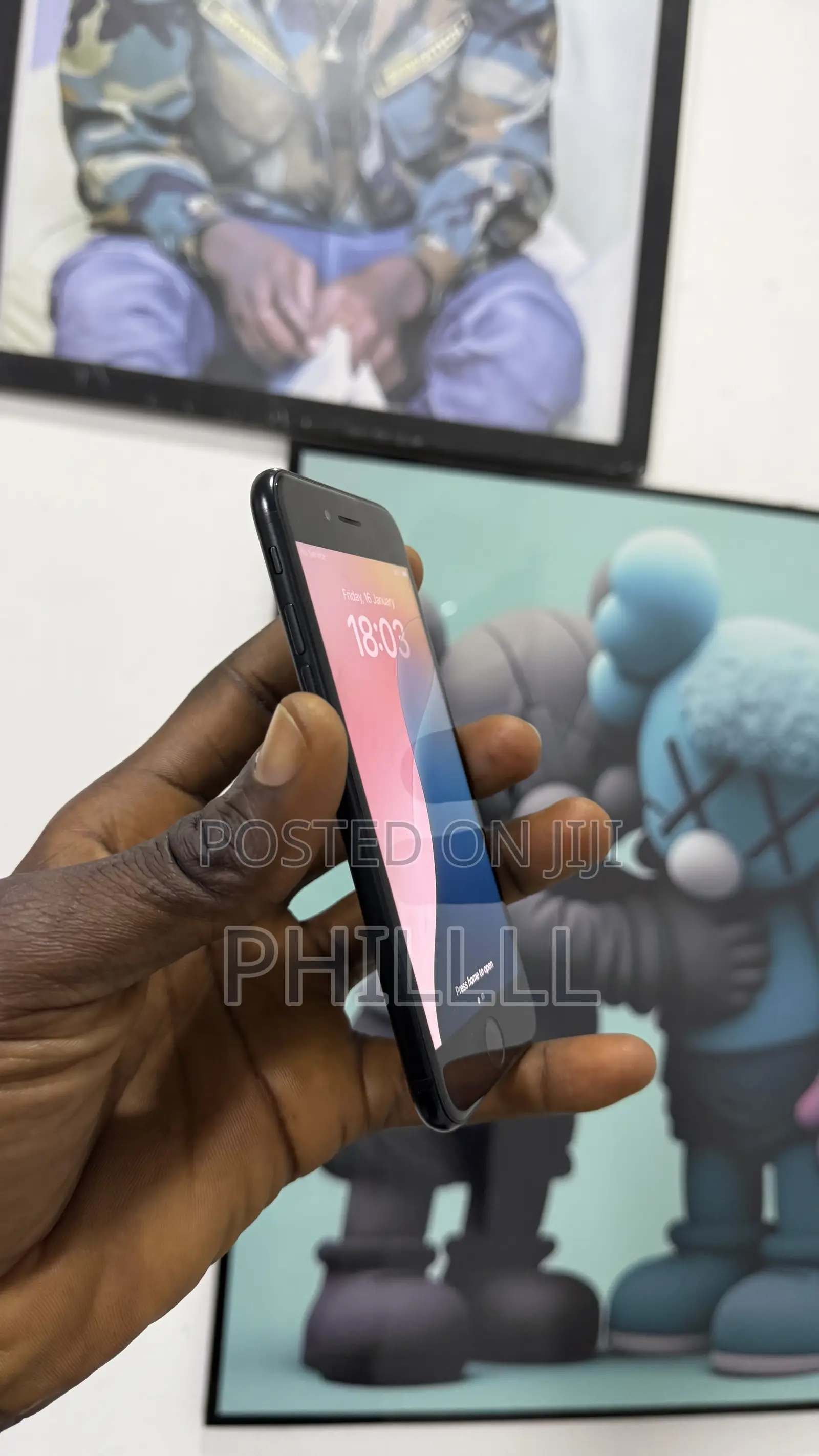 Apple iPhone SE (2020) 64 GB Black