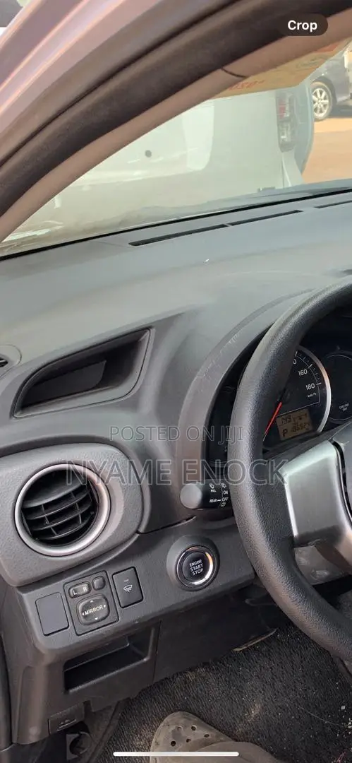 Toyota Vitz 1.3 AWD 5dr 2013 Silver