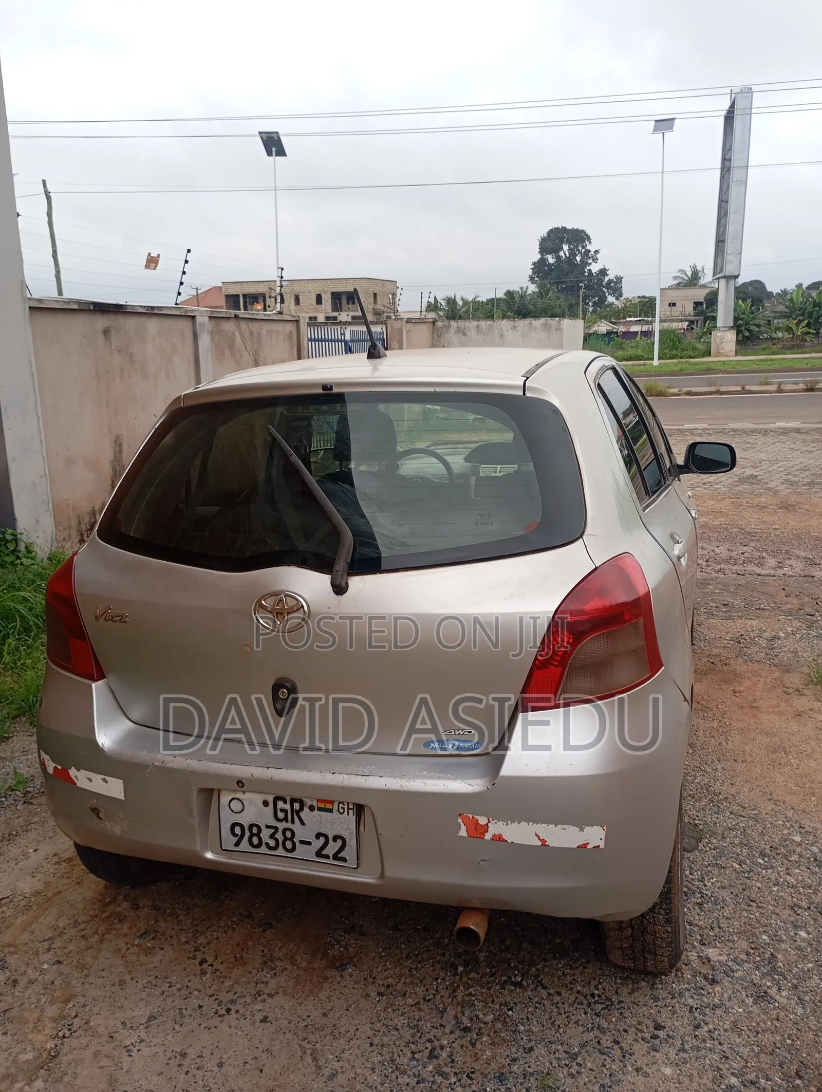 Toyota Vitz 2010 Gray
