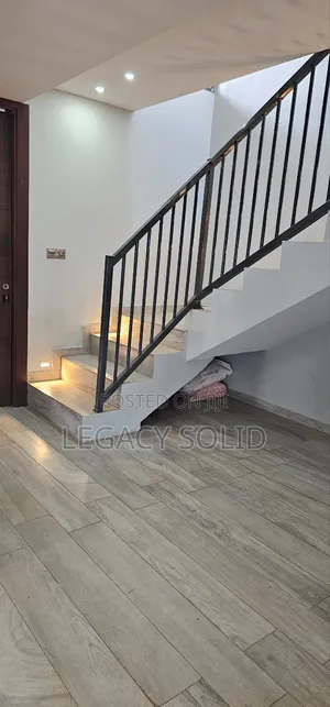 4bdrm Duplex in Legacy Solid Real, Tseaddo for rent