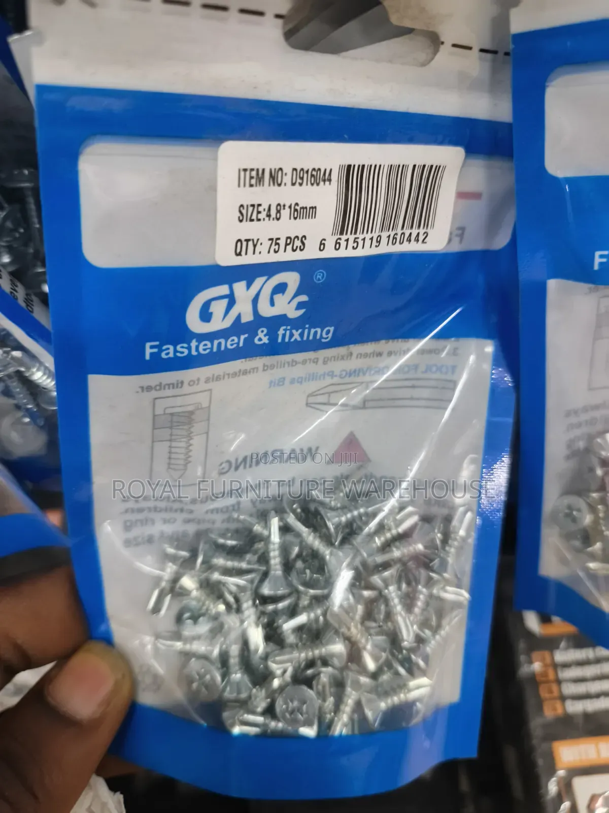 All Types of Screws Available