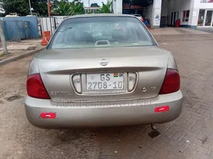 Nissan Sentra 2004 Brown